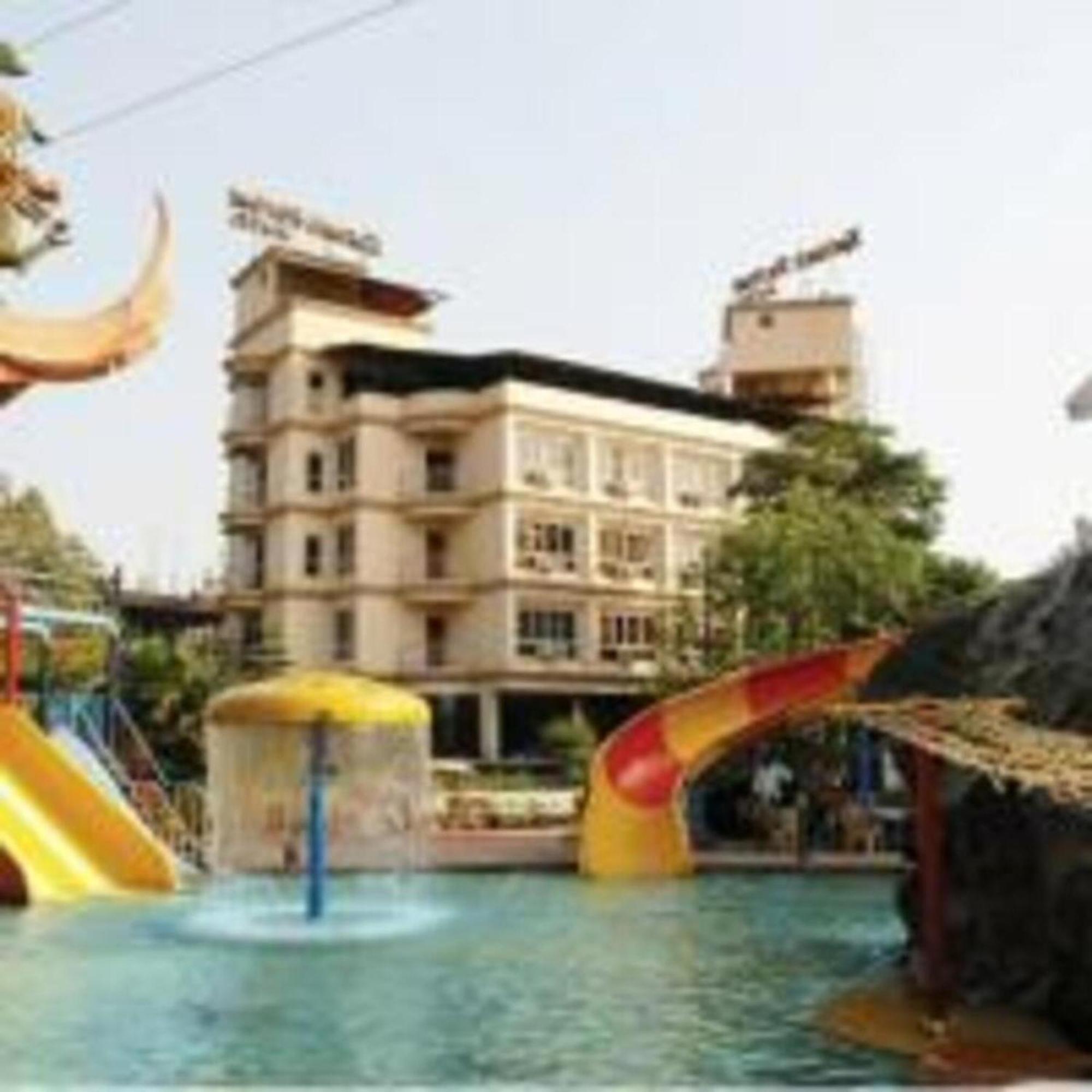 Kailash Parbat Hotel Lonavala Dış mekan fotoğraf